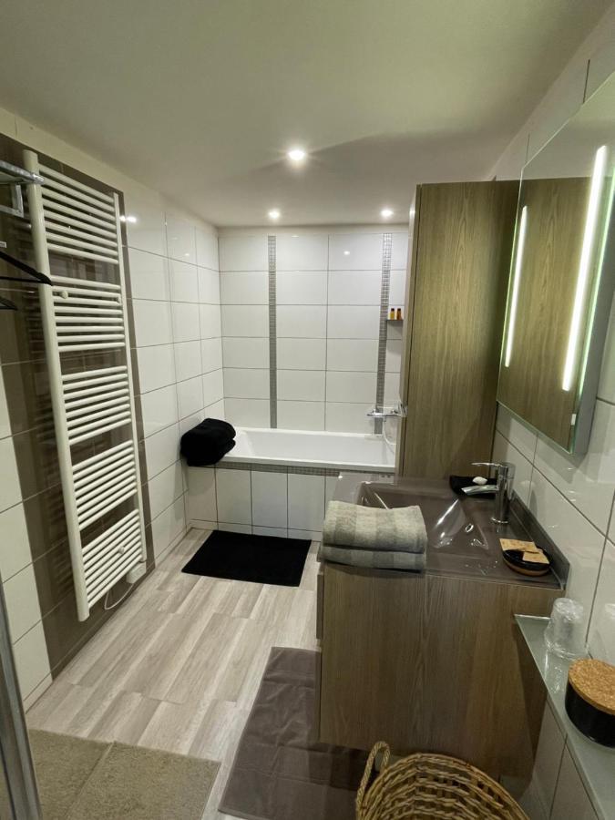 Love Suites & Spa "Le Loft" Avec Jacuzzi Privatif Medis Екстер'єр фото