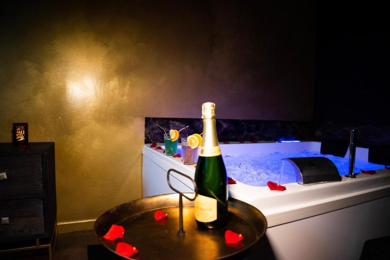 Love Suites & Spa "Le Loft" Avec Jacuzzi Privatif Medis Екстер'єр фото
