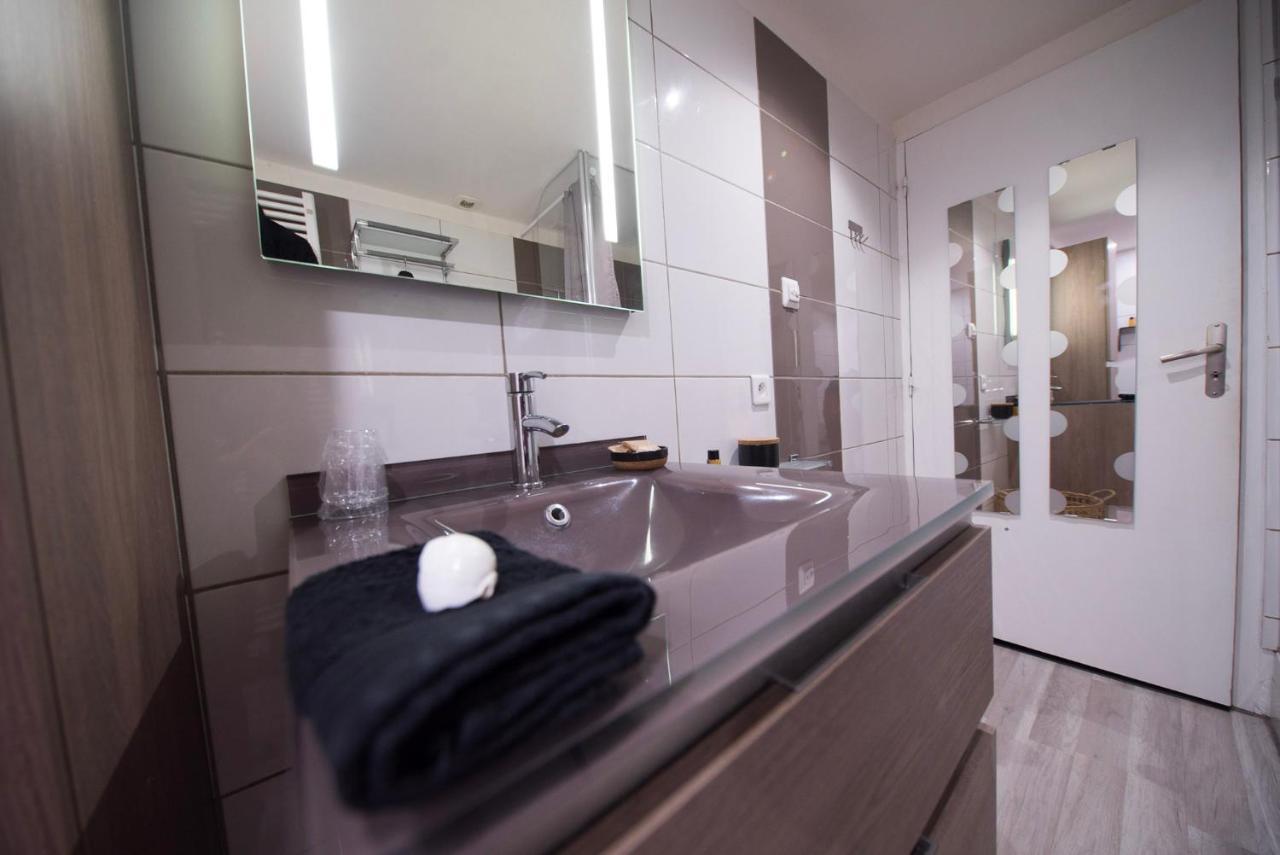 Love Suites & Spa "Le Loft" Avec Jacuzzi Privatif Medis Екстер'єр фото